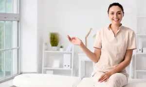 Neurologopeda: Lekarz czy terapeuta? Poznaj jego rolę!