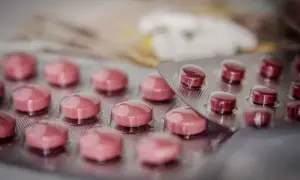 Przeziębienie: Leki bez recepty jak wybrać i kiedy do lekarza?